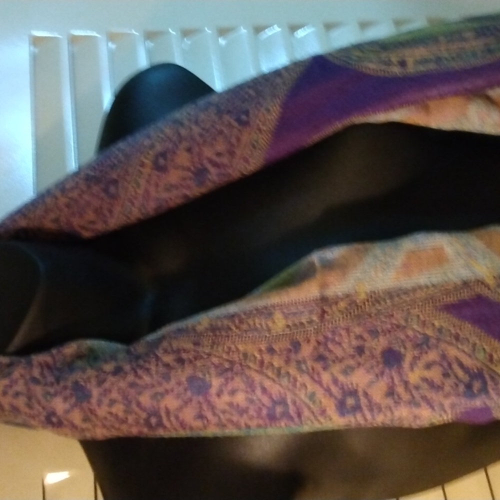 Scarf - Picture 3 of 4